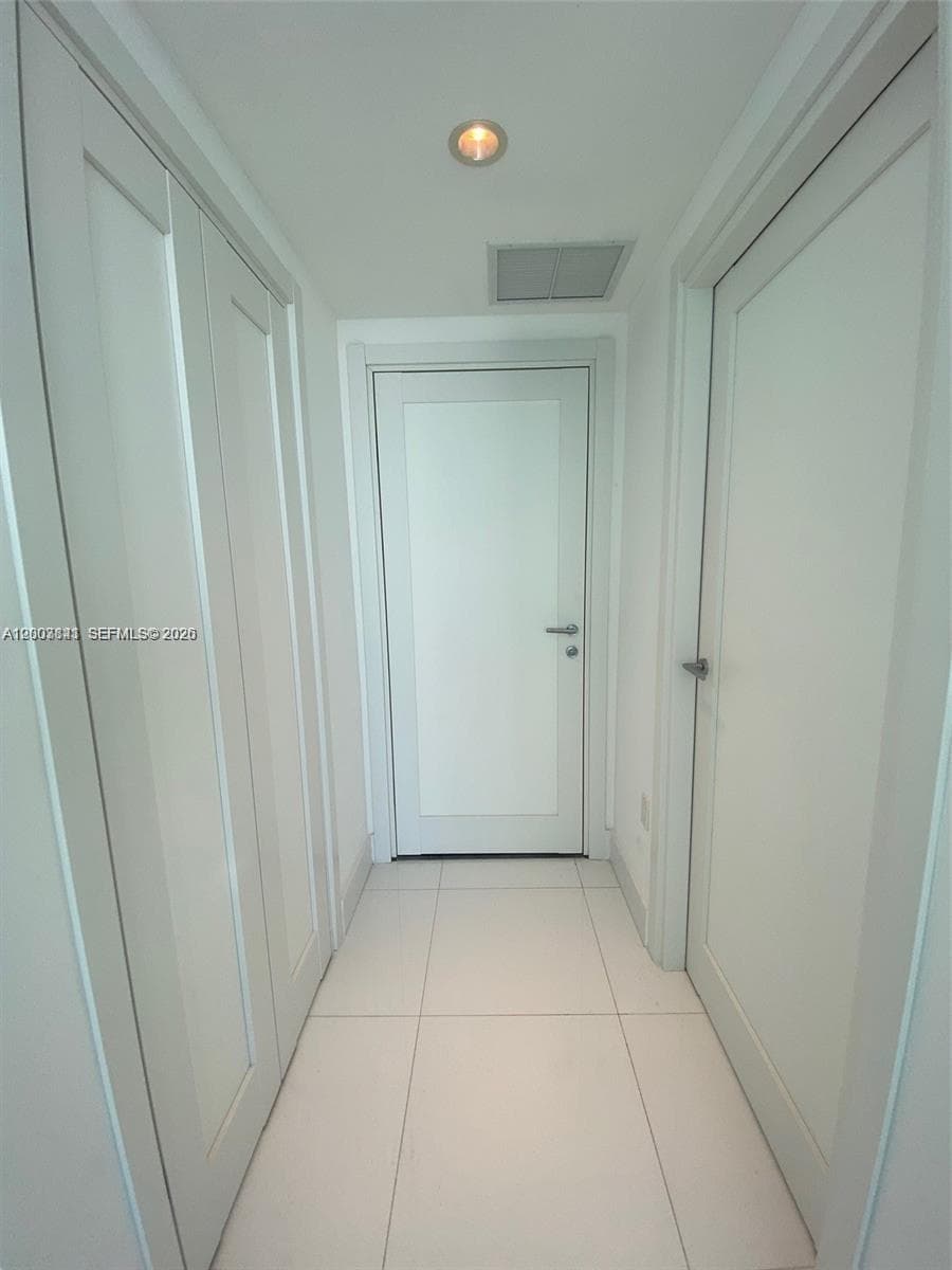 200 Biscayne Boulevard Way # 4011, Miami, FL 33131 photo 12