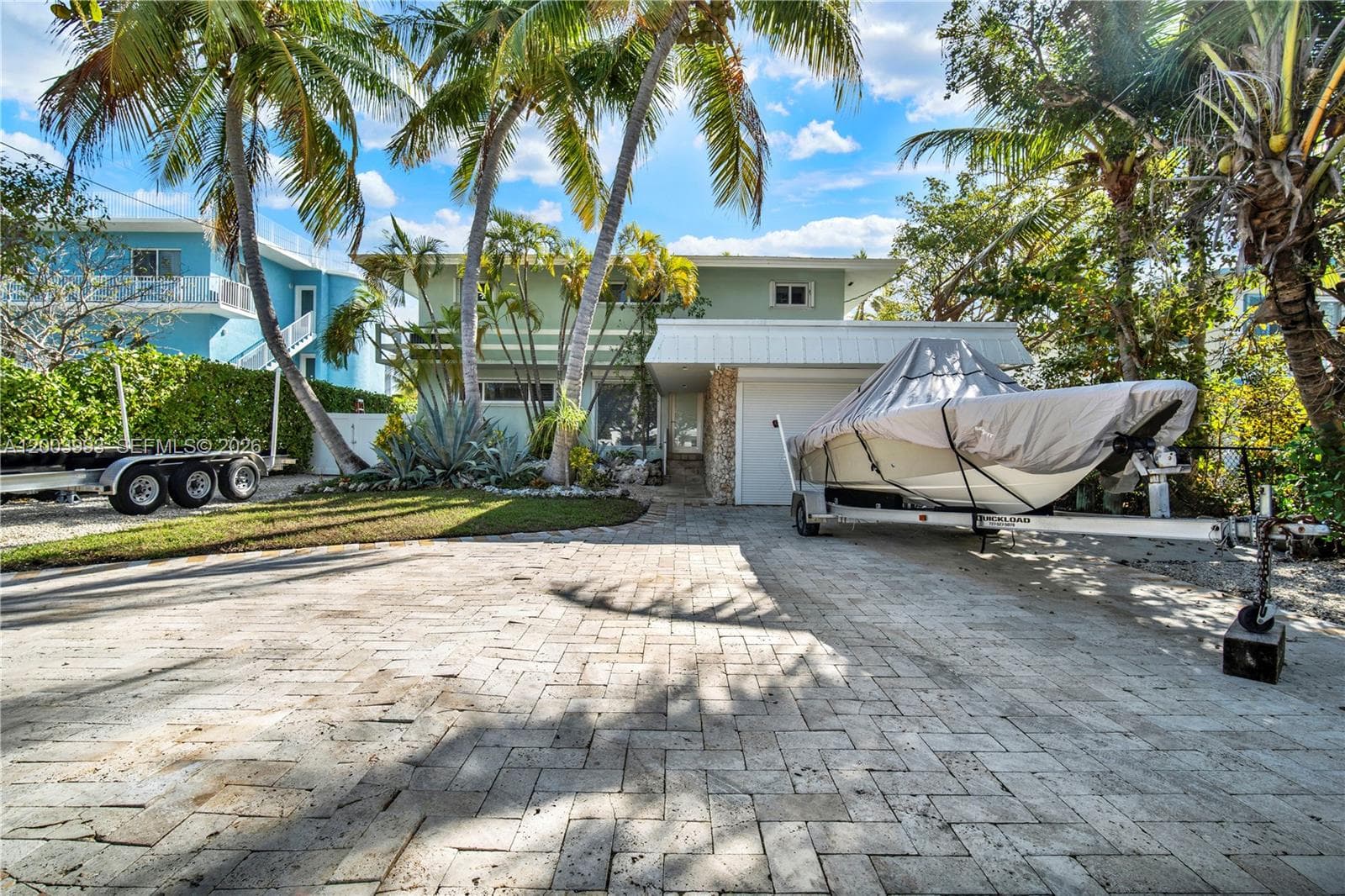 69 Shoreland Dr, Key Largo, FL 33037 photo 2