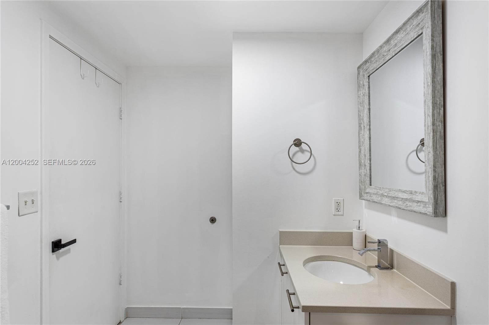 3250 NE 1st Ave # 913, Miami, FL 33137 photo 9