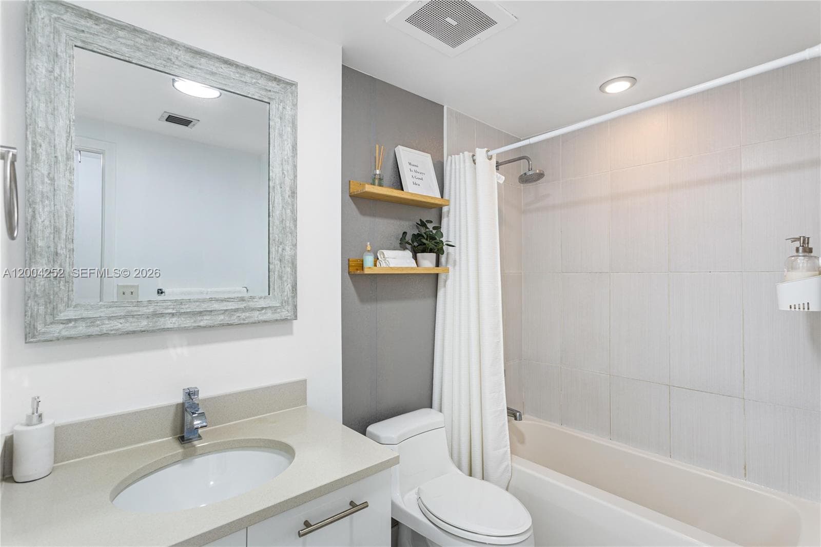 3250 NE 1st Ave # 913, Miami, FL 33137 photo 10