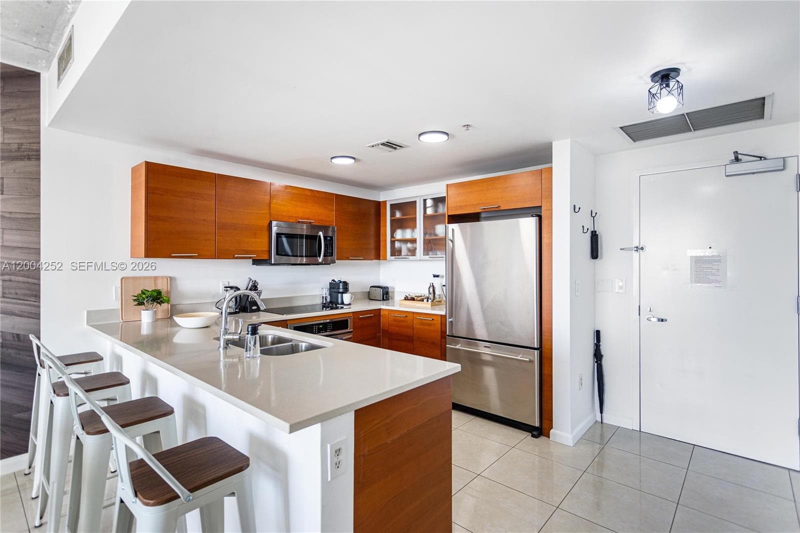 3250 NE 1st Ave # 913, Miami, FL 33137 photo 8