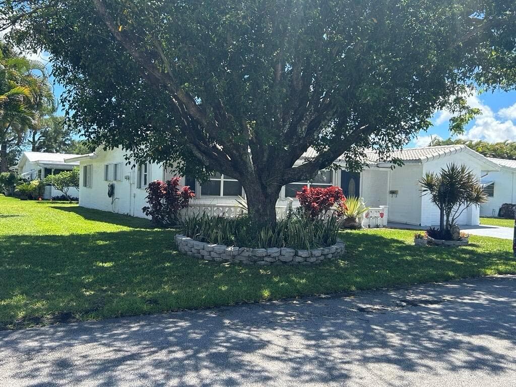 1902 SW 22nd Avenue, Boynton Beach, FL 33426 photo 7