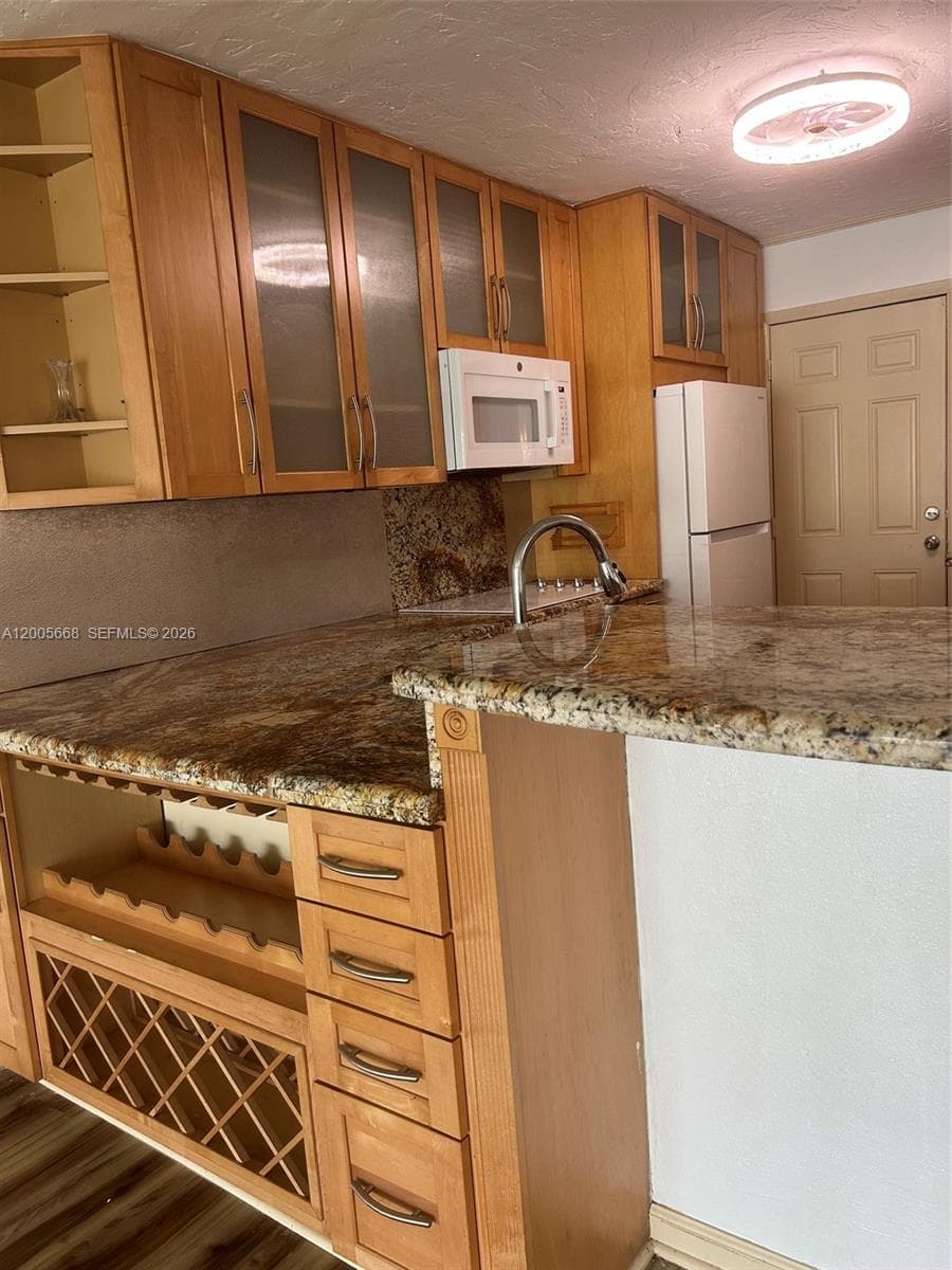 18901 NE 14th Ave # 101, Miami, FL 33179 photo 6