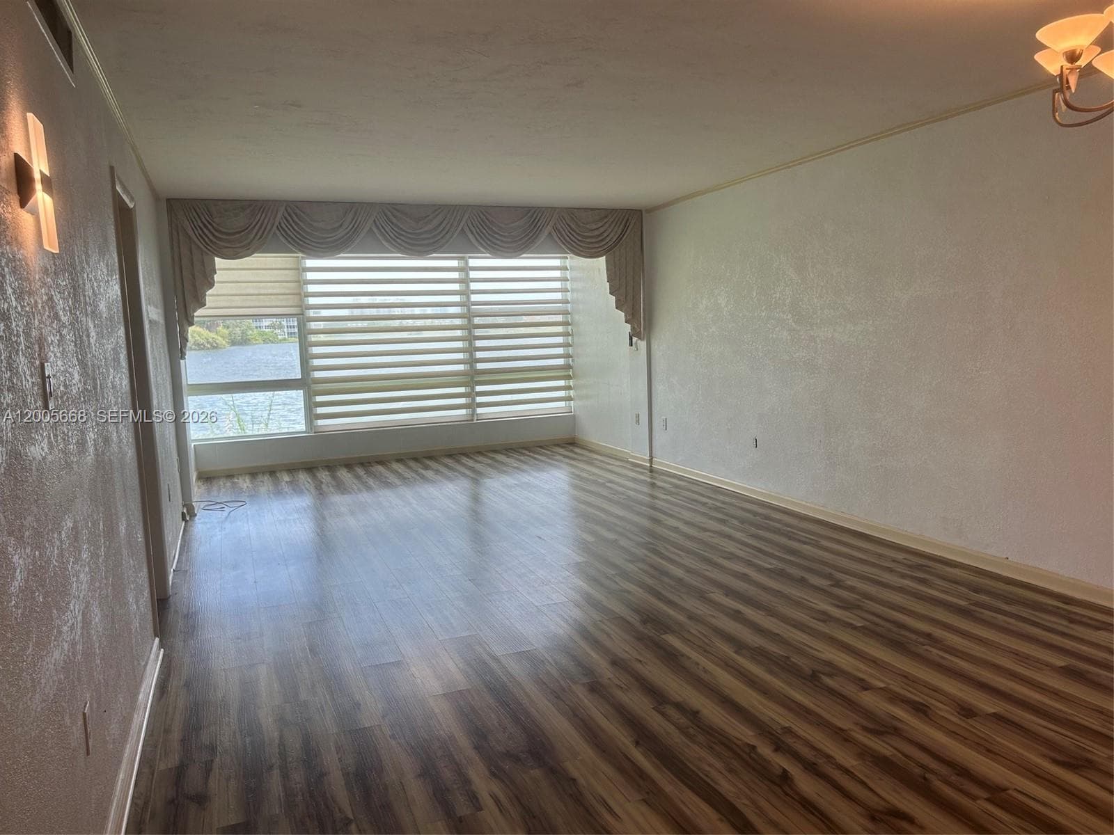 18901 NE 14th Ave # 101, Miami, FL 33179 photo 4