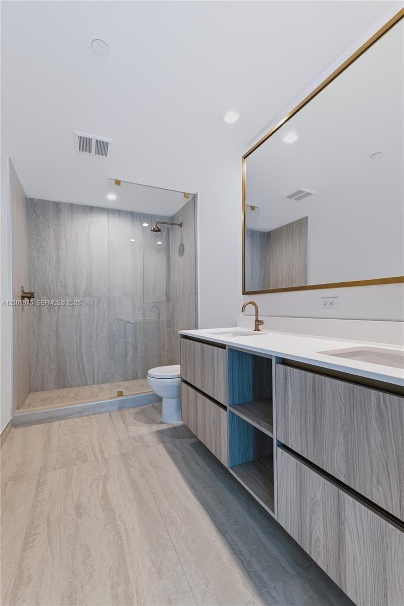 77 SE 5th St # 4106, Miami, FL 33131 photo 7