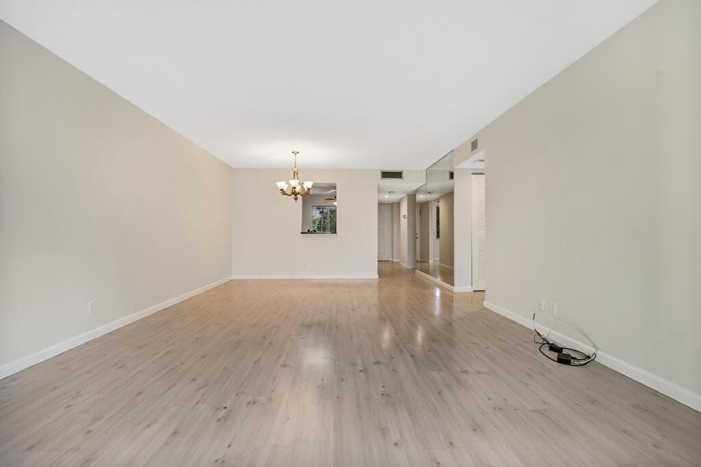7286 Huntington Lane # 405, Delray Beach, FL 33446 photo 11