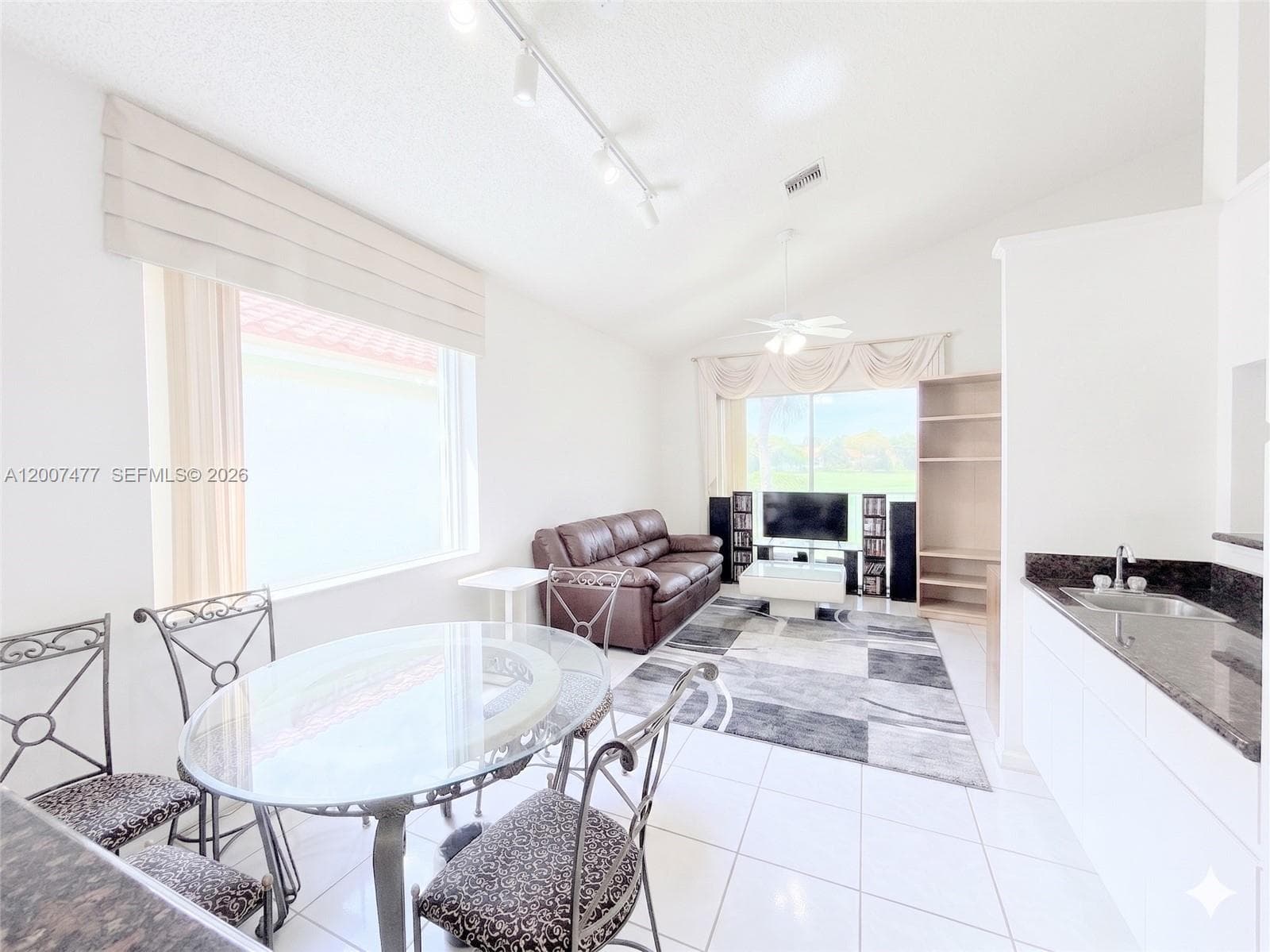 1510 W Lacosta Dr W, Pembroke Pines, FL 33027 photo 10