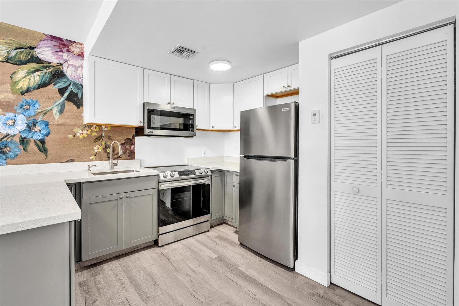 1460 Ocean Drive # 205, Miami Beach, FL 33139 photo 13