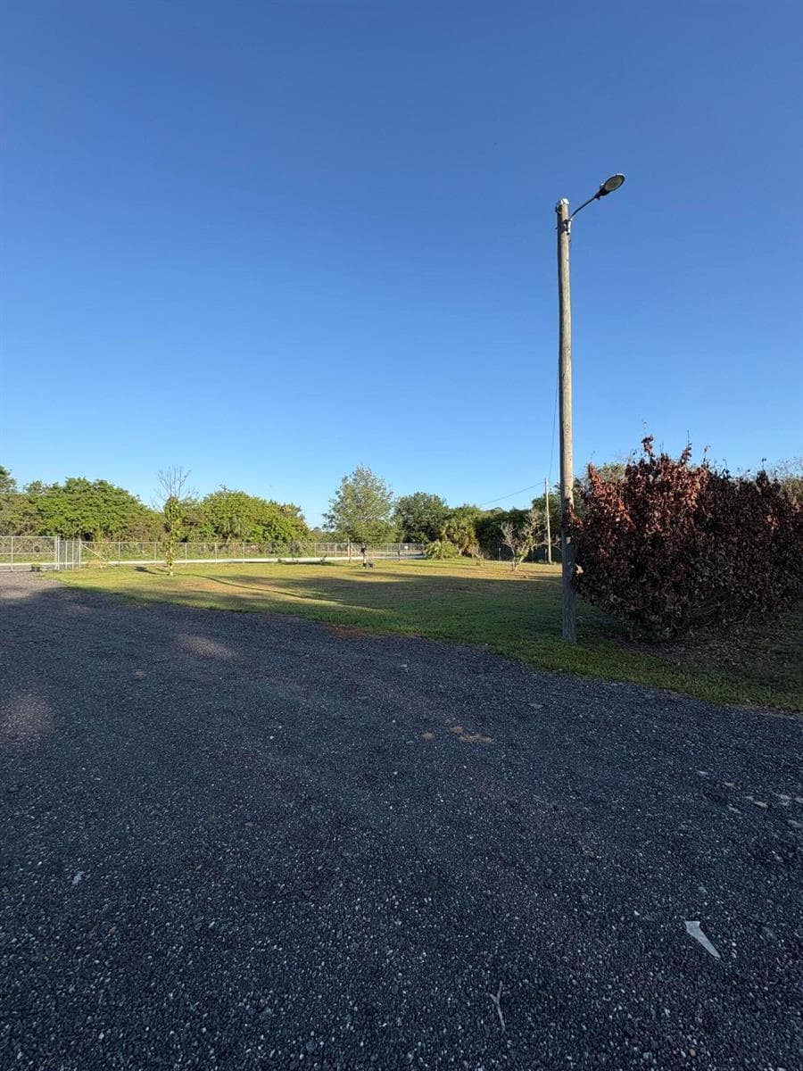 855 N Datil Street, Clewiston, FL 33440 photo 13