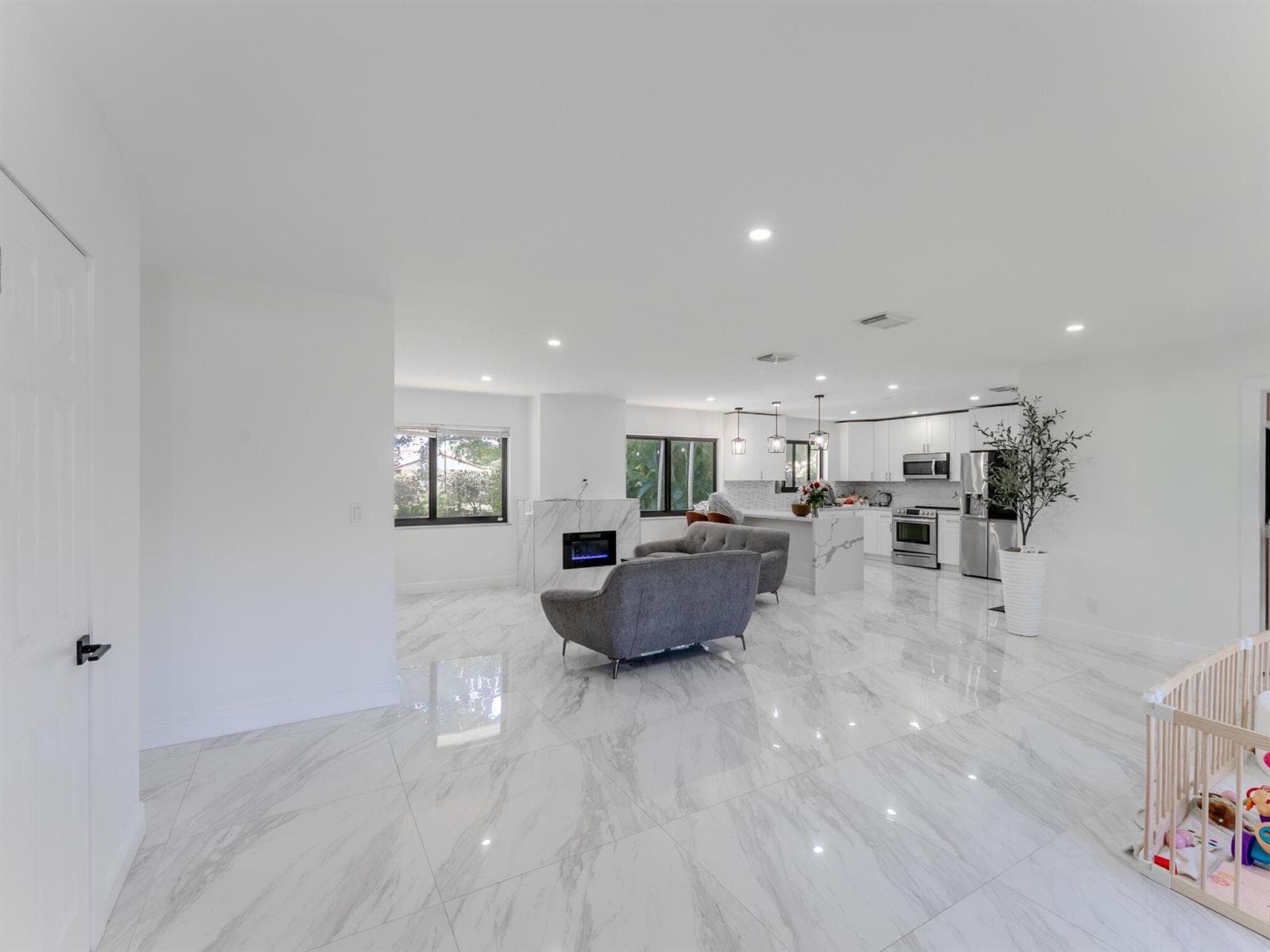 4190 SW 4th Street, Plantation, FL 33317 photo 10