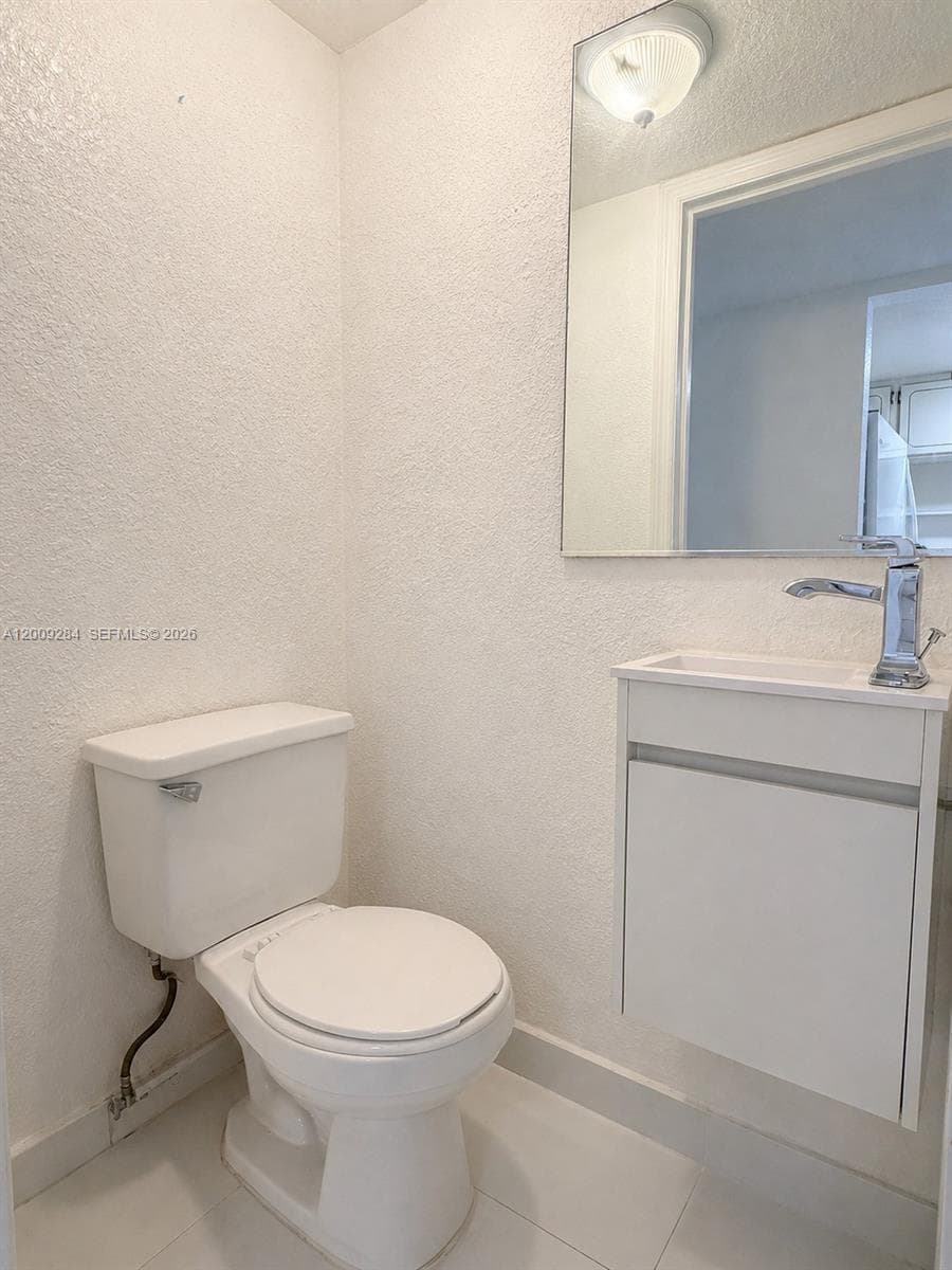 1300 W 47th Pl # 218A, Hialeah, FL 33012 photo 9