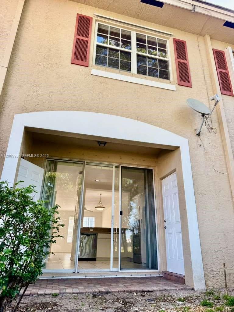 669 NW 42nd Ave, Plantation, FL 33317 photo 8