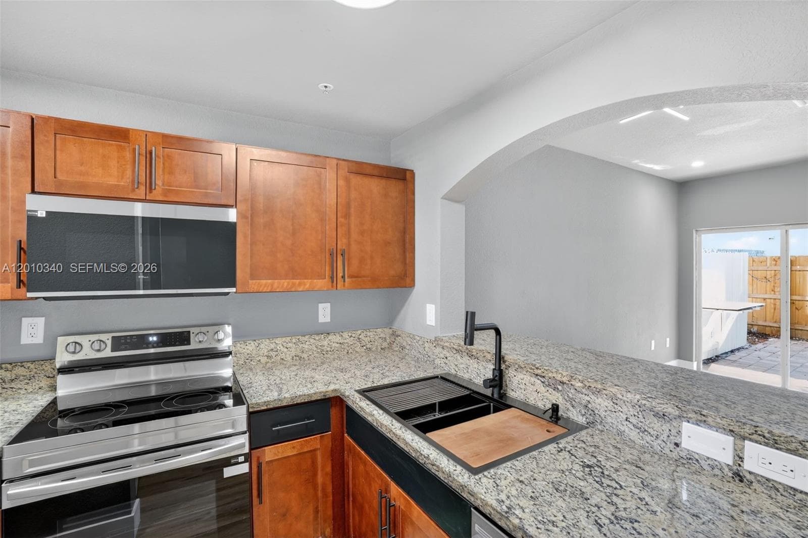 7995 NW 8th St # 100C, Miami, FL 33126 photo 7