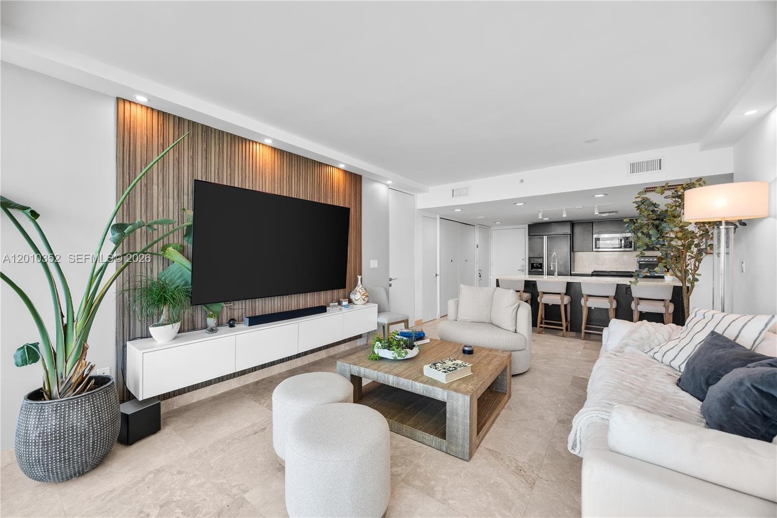665 NE 25th St # 1503, Miami, FL 33137 photo 7