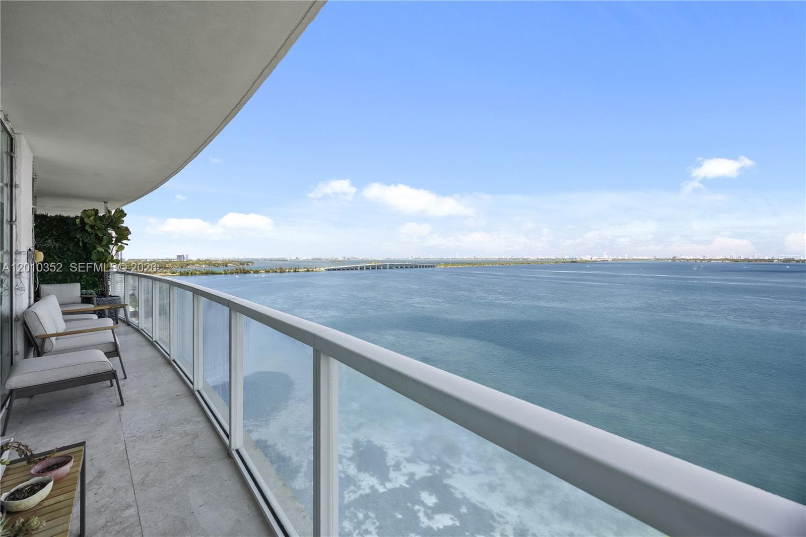 665 NE 25th St # 1503, Miami, FL 33137 photo 5
