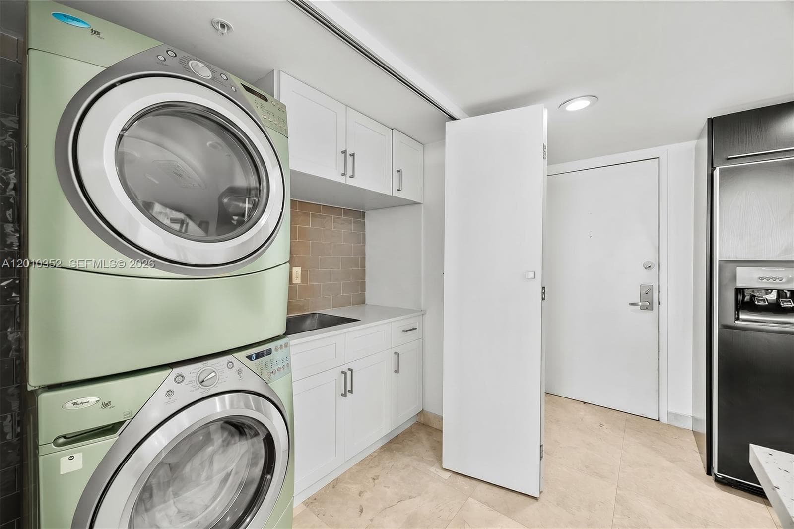 665 NE 25th St # 1503, Miami, FL 33137 photo 11