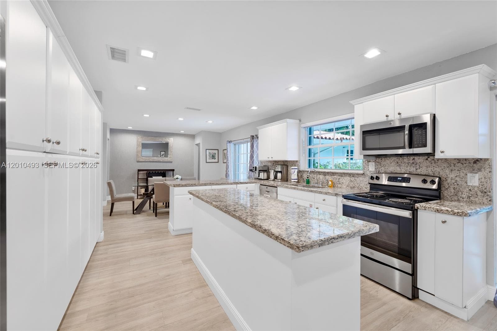 7711 Coquina Dr, North Bay Village, FL 33141 photo 8