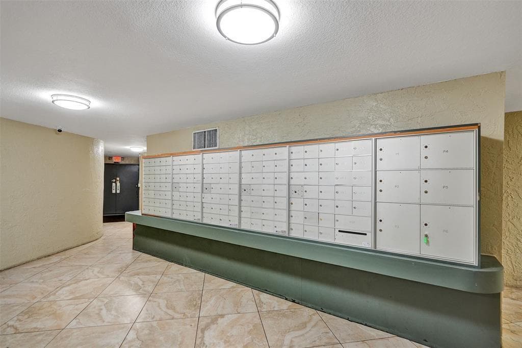 4222 Inverrary Boulevard # 4116, Lauderhill, FL 33319 photo 8