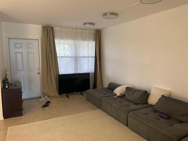 270 Layne Boulevard # 308, Hallandale Beach, FL 33009 photo 4