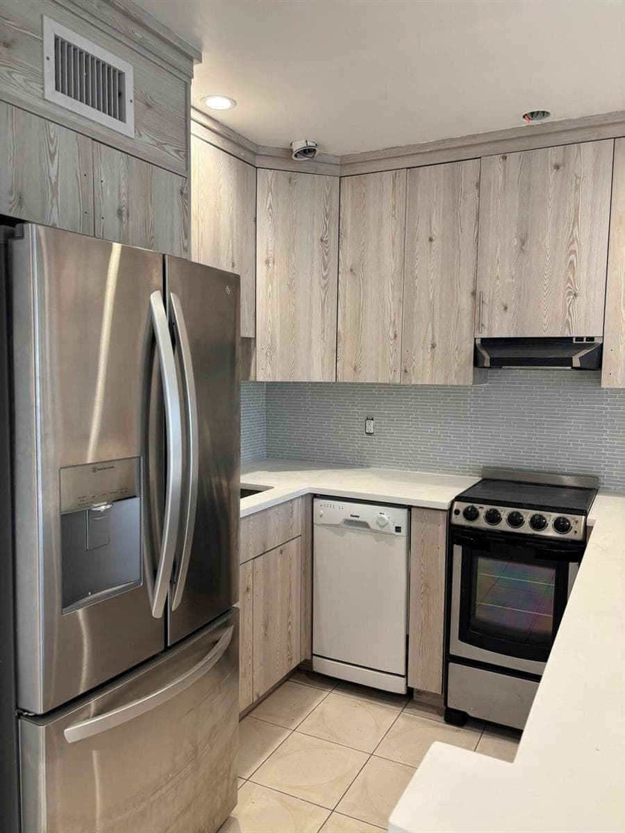 223 Coventry J # 223, West Palm Beach, FL 33417 photo 11