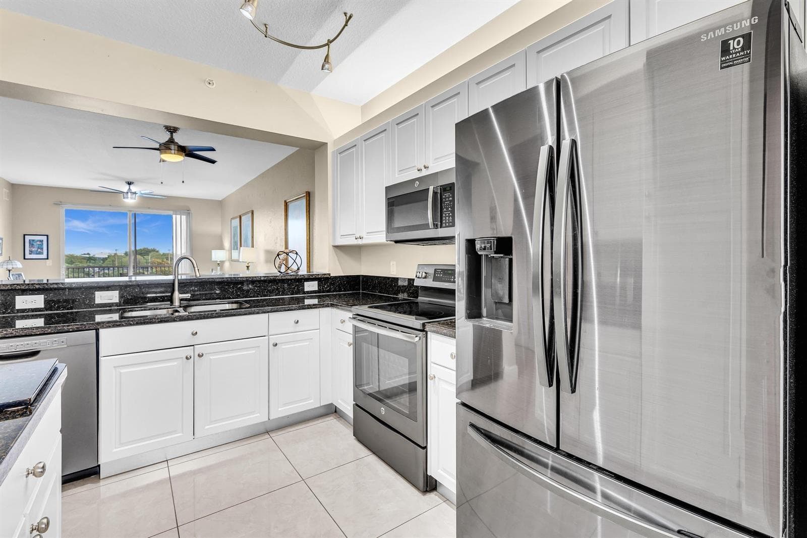 7735 Yardley Drive # 406, Tamarac, FL 33321 photo 7
