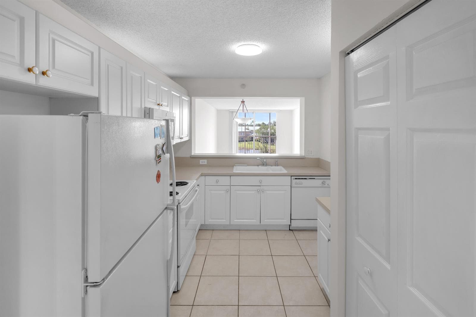 7763 Southampton Terrace # 405, Tamarac, FL 33321 photo 11