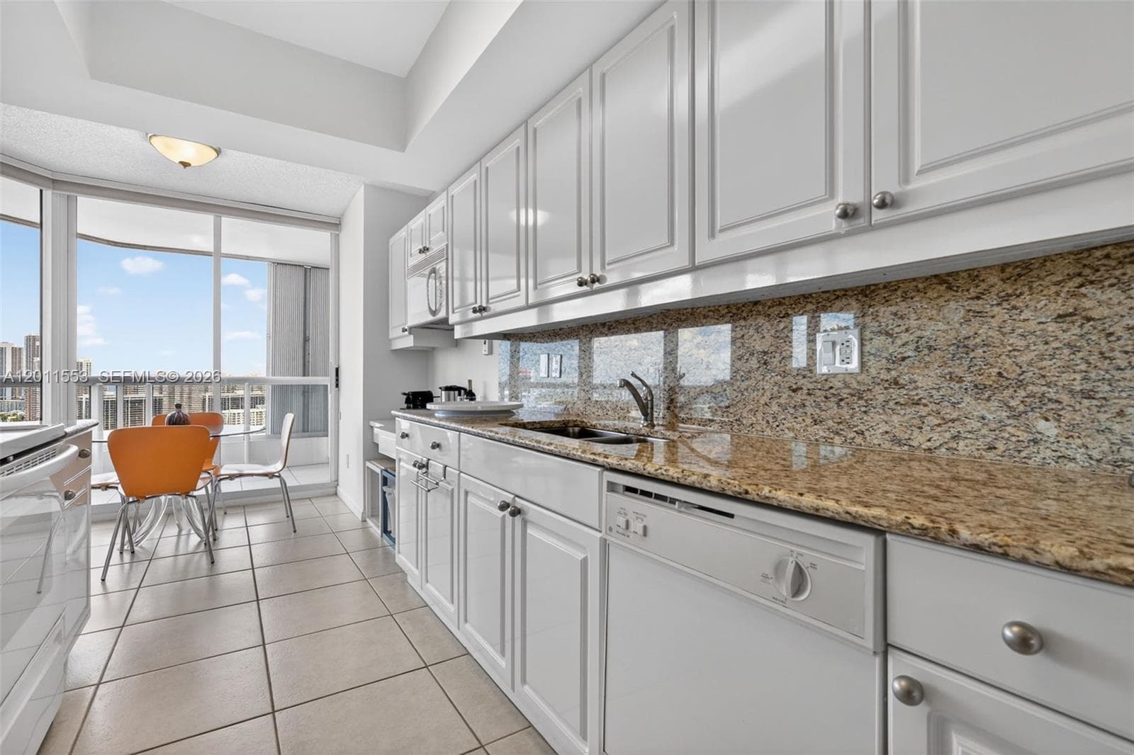 21205 YACHT CLUB DR # 2409, Aventura, FL 33180 photo 10