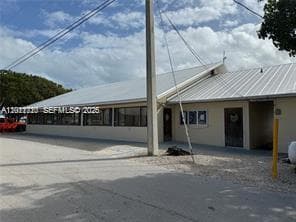 325 Calusa St, Key Largo, FL 33037 photo 3