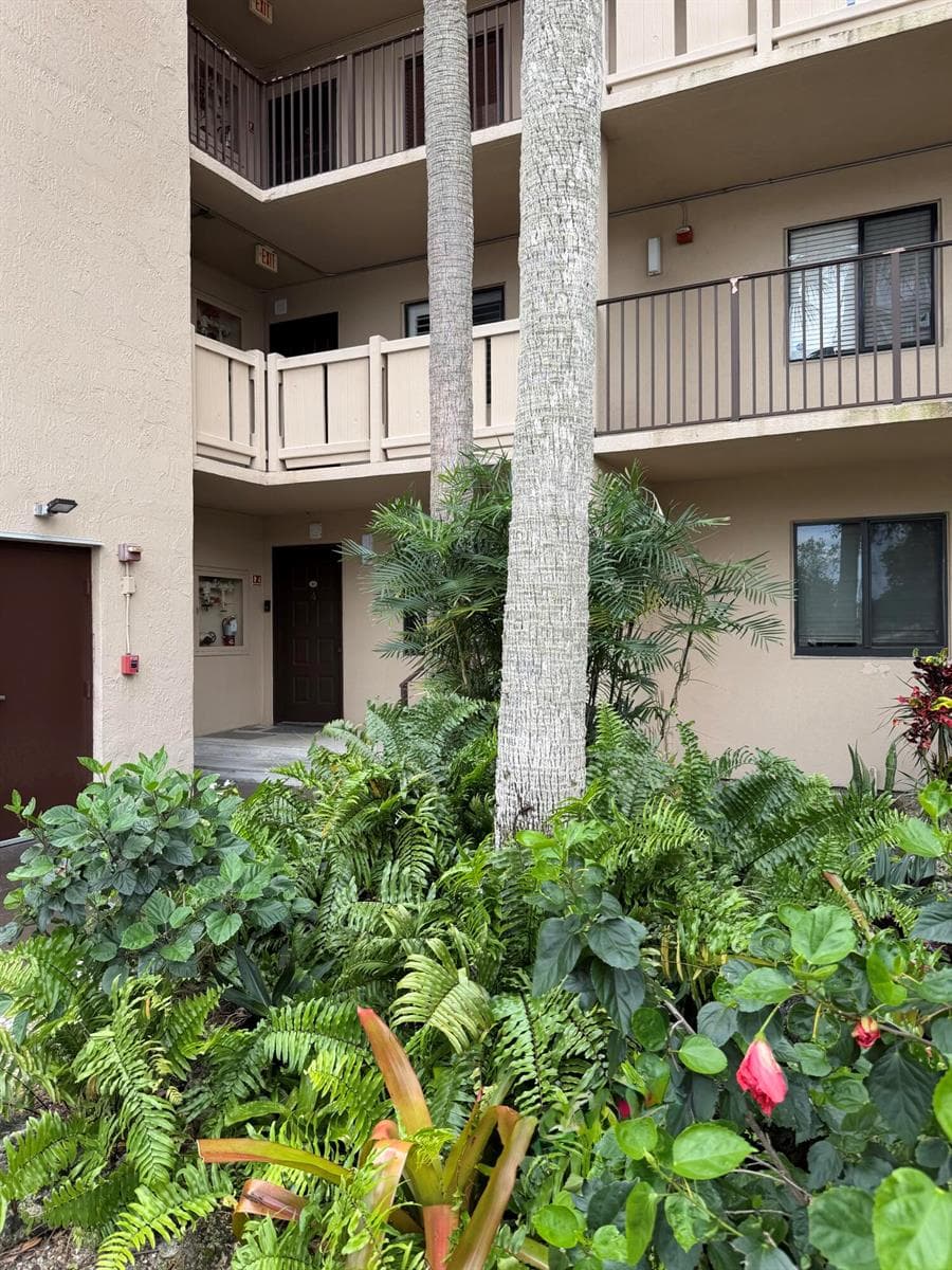 2200 S Cypress Bend Drive # 101, Pompano Beach, FL 33069 photo 3