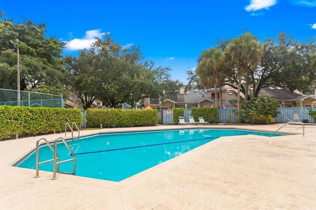 2035 Winners Circle, North Lauderdale, FL 33068 photo 13