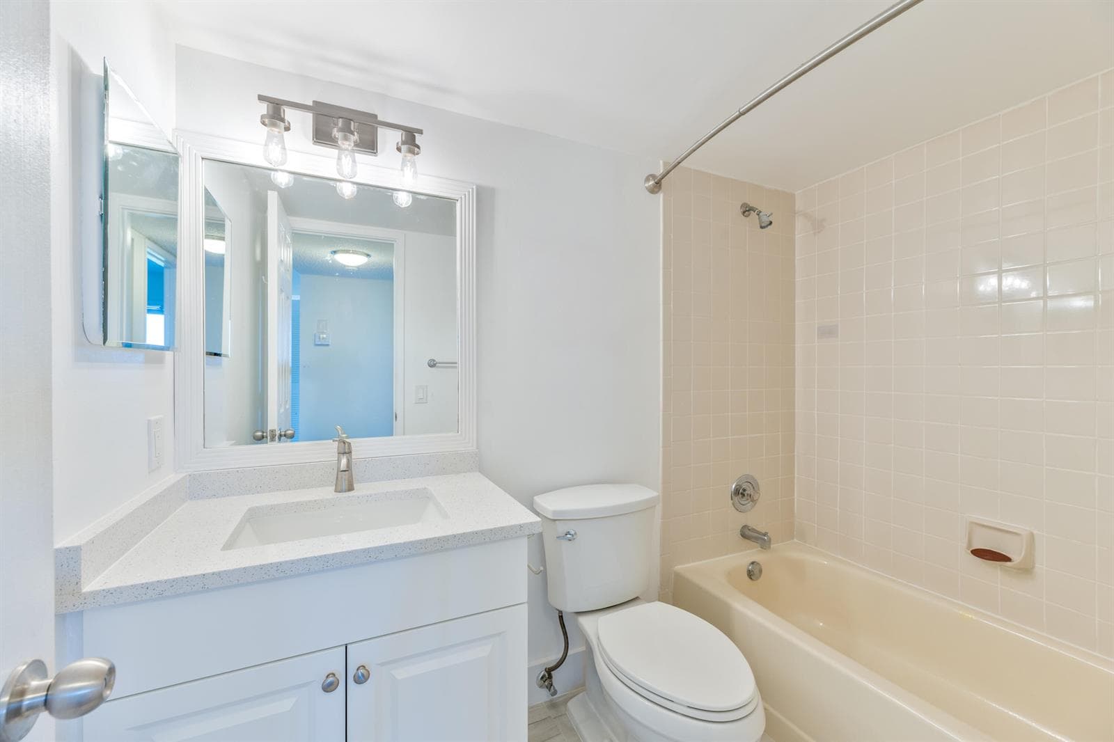 2226 N Cypress Bend Drive # 308, Pompano Beach, FL 33069 photo 10