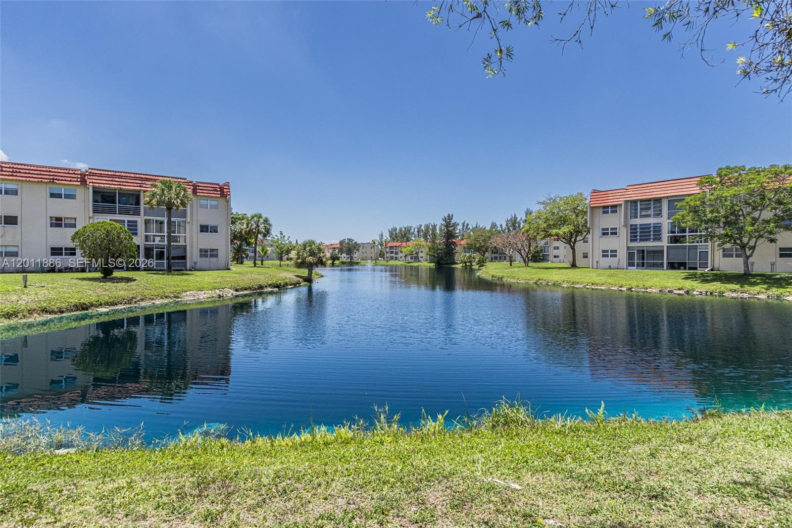 2831 E Sunrise Lakes Dr # 105, Sunrise, FL 33322 photo 13