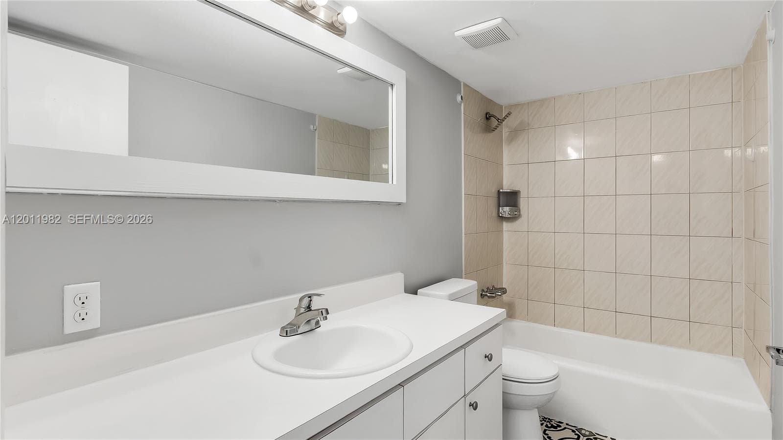 7231 Miami Lakes Dr # C5, Miami Lakes, FL 33014 photo 7