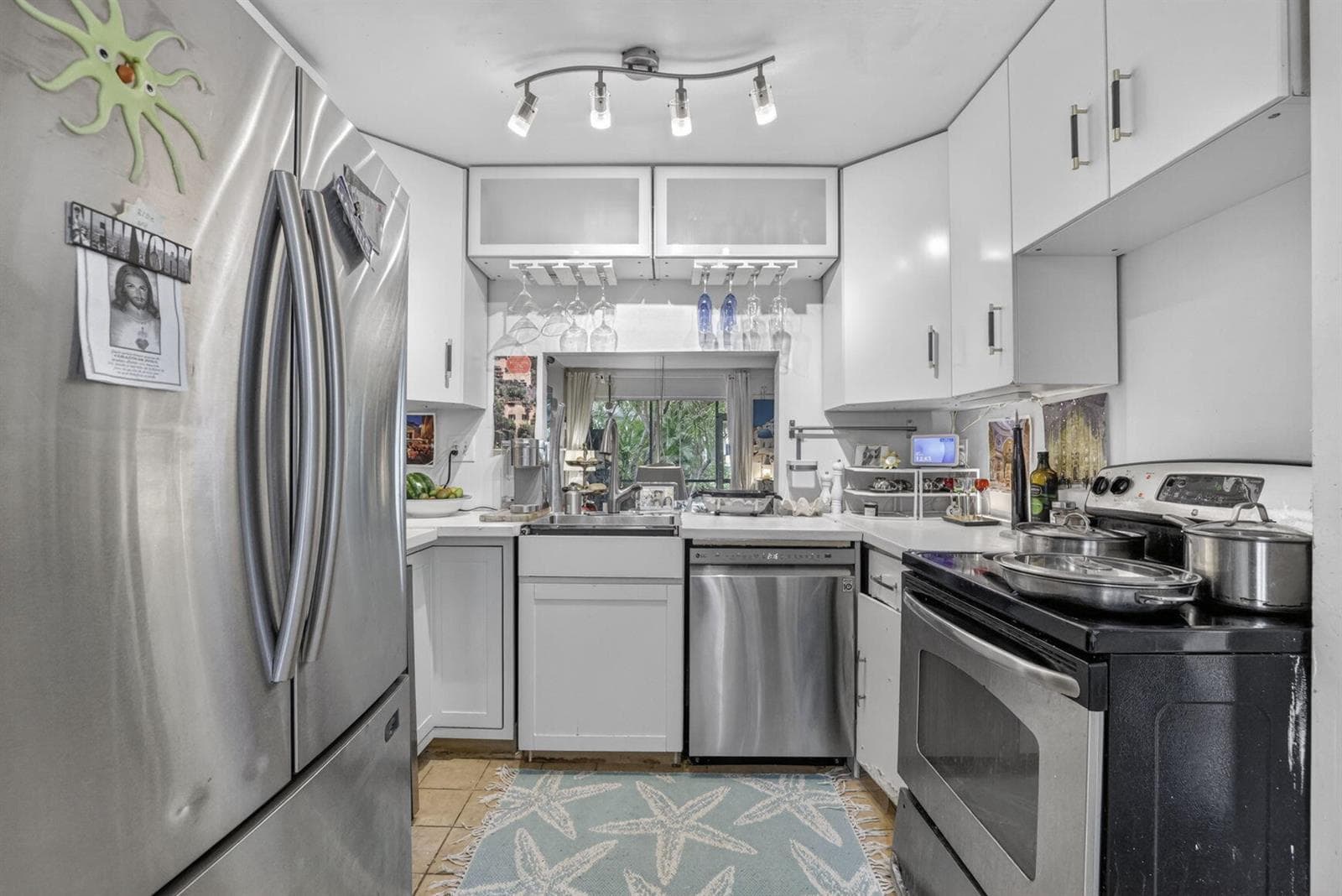 153 W Hemingway Circle W, Margate, FL 33063 photo 12