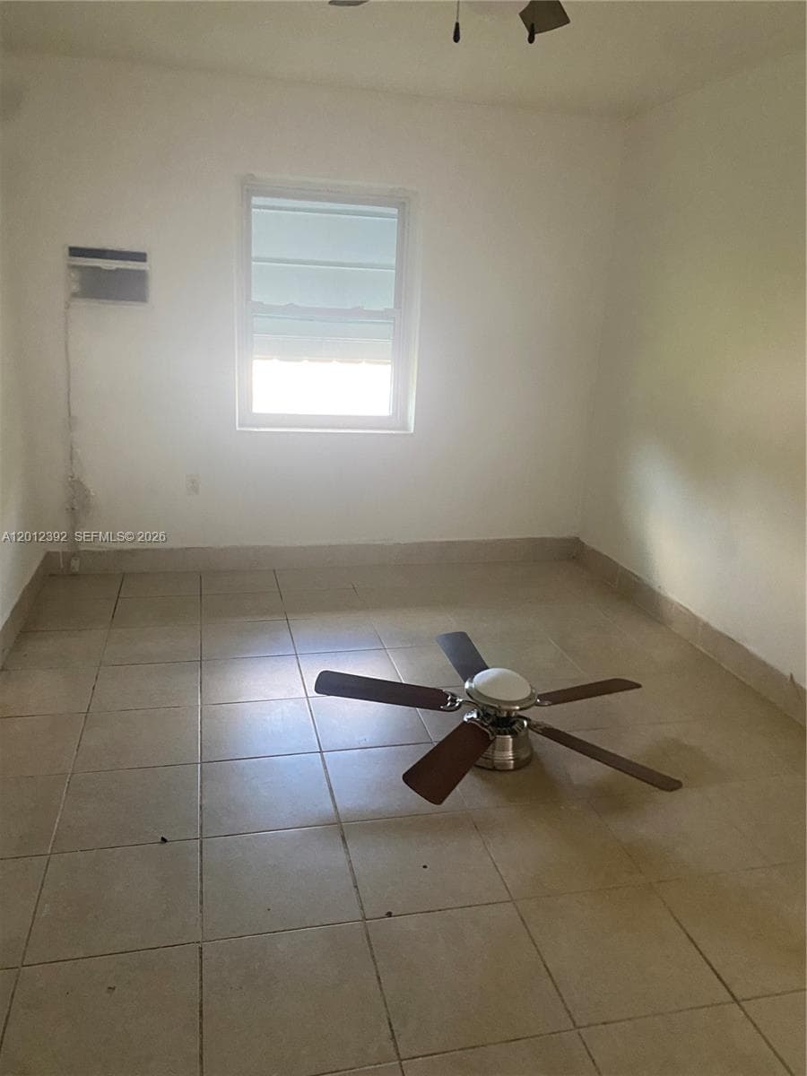 1070 NW 147th St, Miami, FL 33168 photo 6