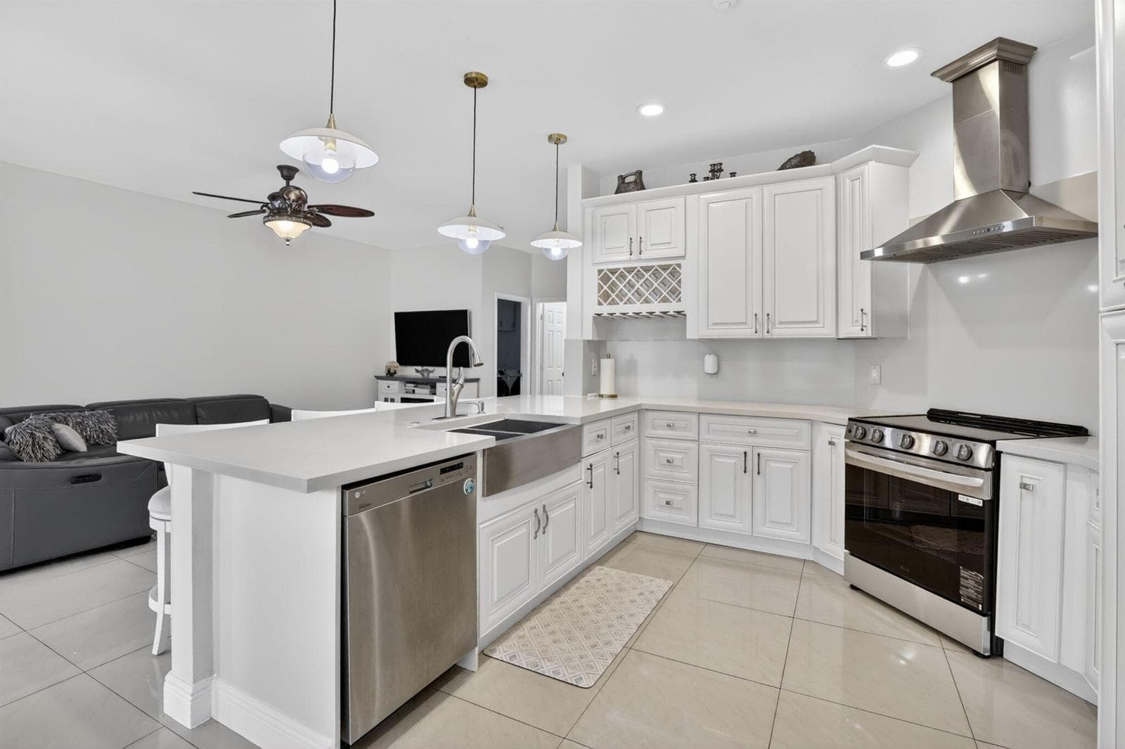 711 Heritage Way, Weston, FL 33326 photo 6