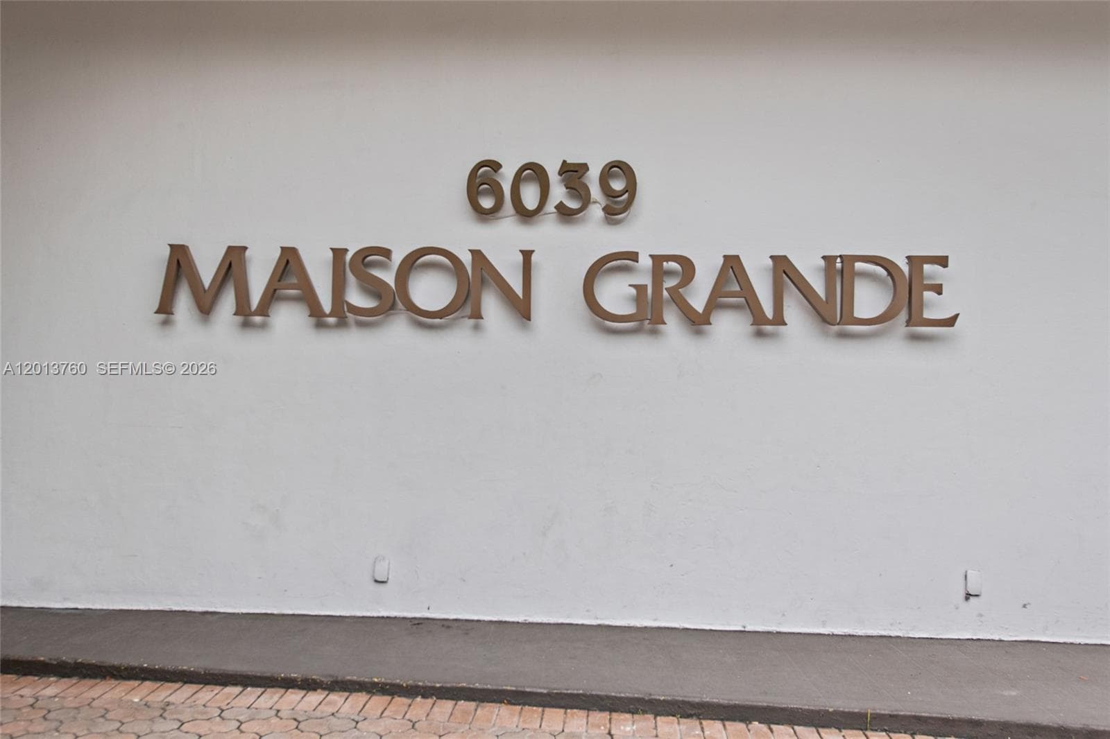 6039 Collins Ave # PH7, Miami Beach, FL 33140 photo 4