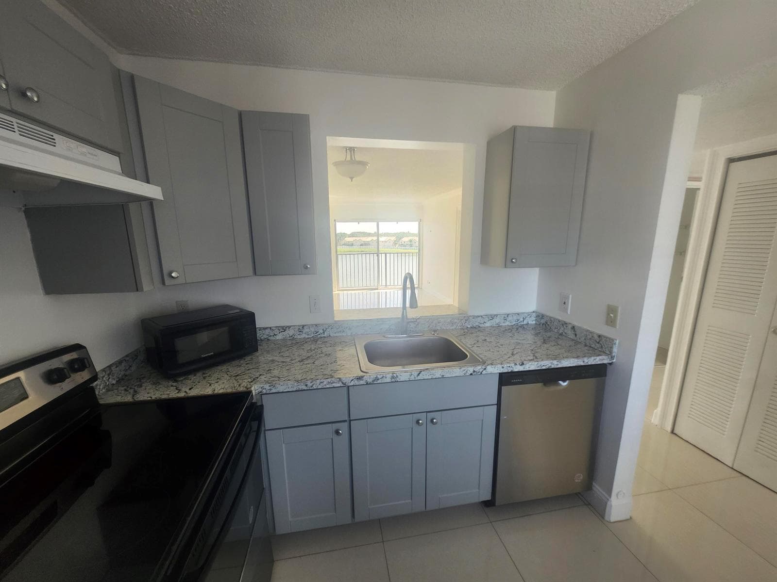 8600 N Sherman Circle N # 408, Miramar, FL 33025 photo 8
