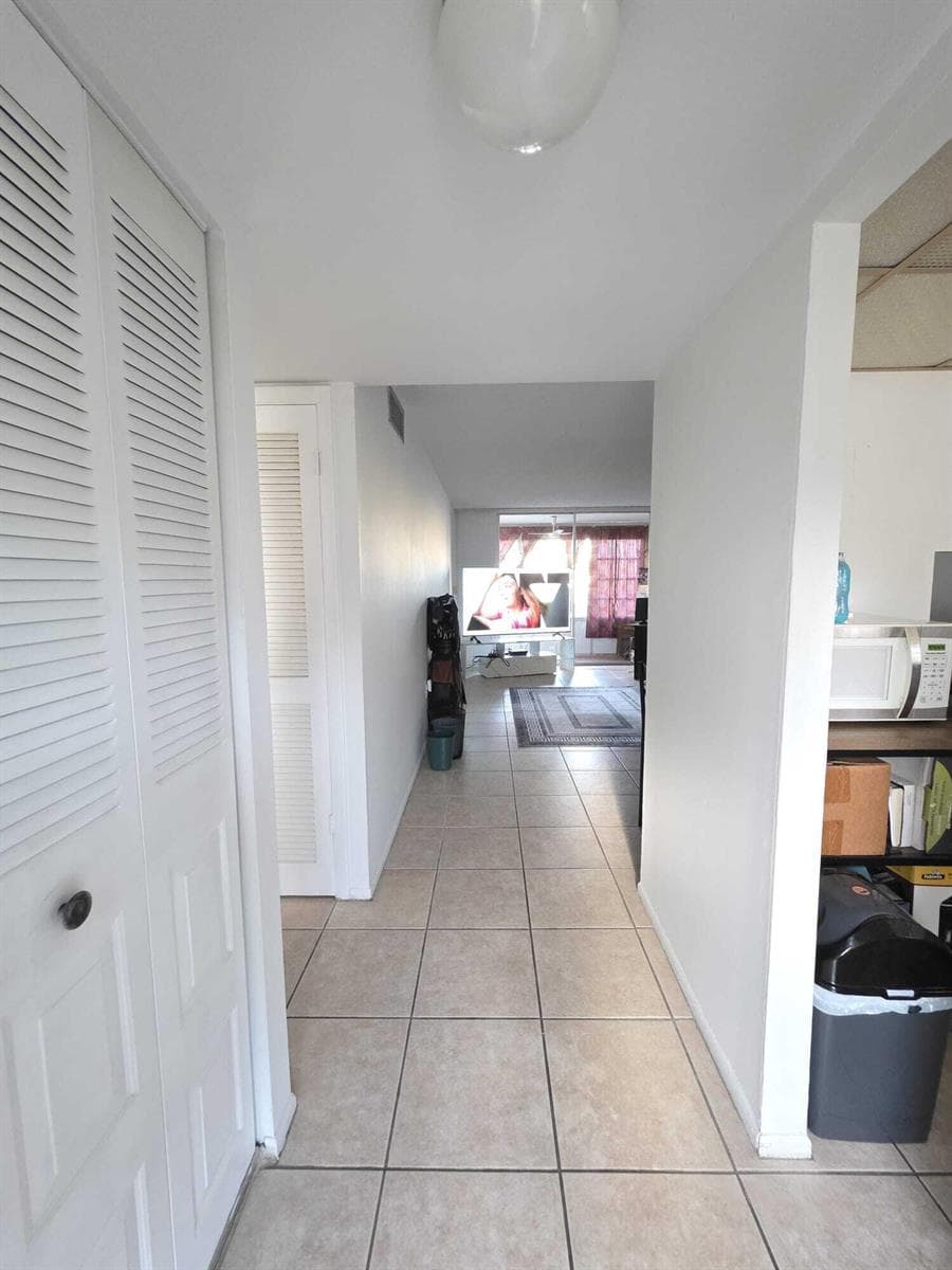8400 Sunrise Lakes Boulevard # 107, Sunrise, FL 33322 photo 6