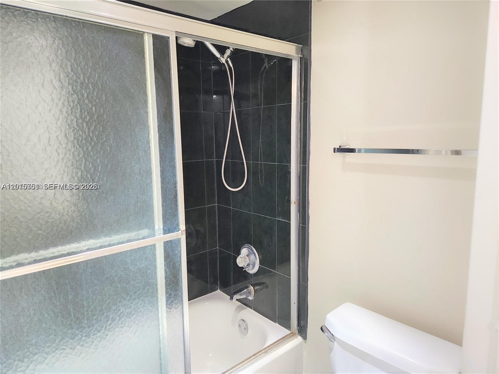 3375 N Country Club Dr # 203, Aventura, FL 33180 photo 10