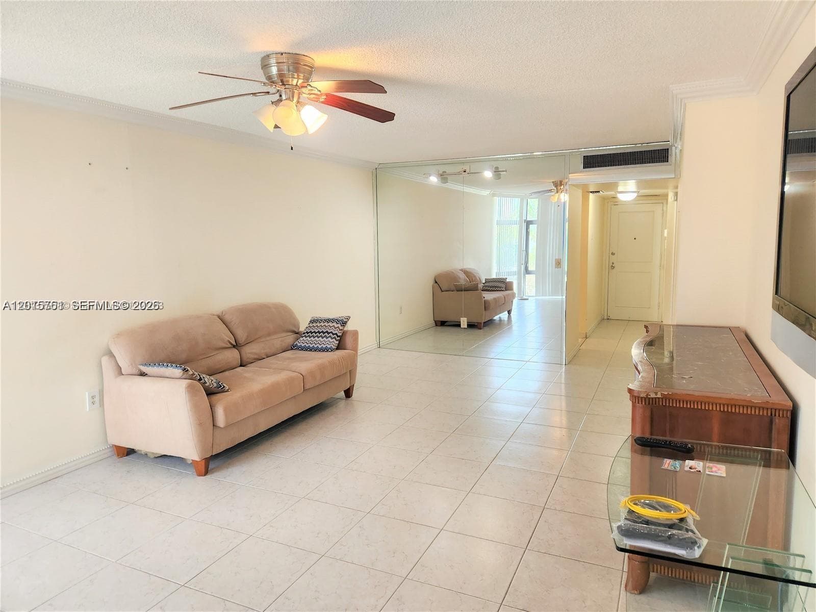 3375 N Country Club Dr # 203, Aventura, FL 33180 photo 8