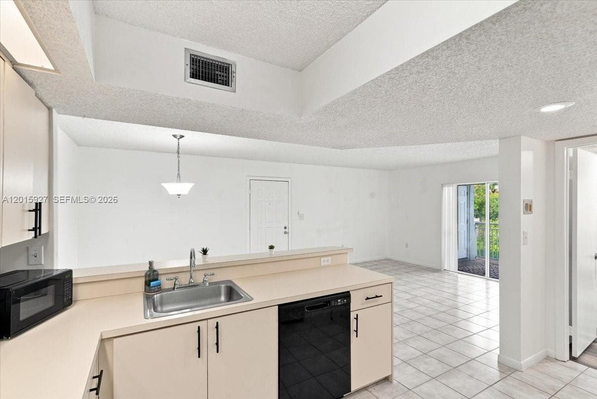 8660 SW 212th St # 306, Cutler Bay, FL 33189 photo 13