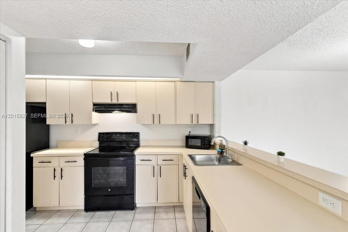8660 SW 212th St # 306, Cutler Bay, FL 33189 photo 9