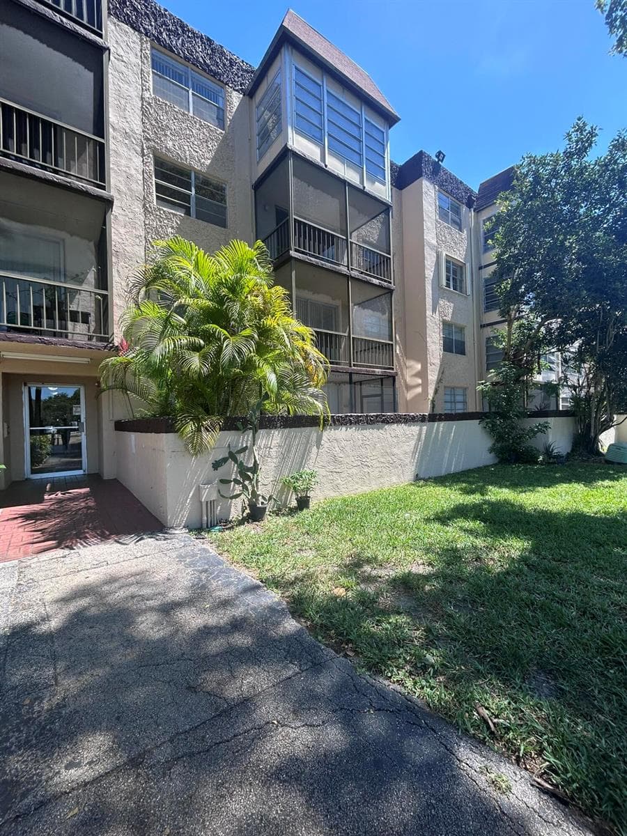 7300 NW 17th Street # 121, Plantation, FL 33313 photo 6