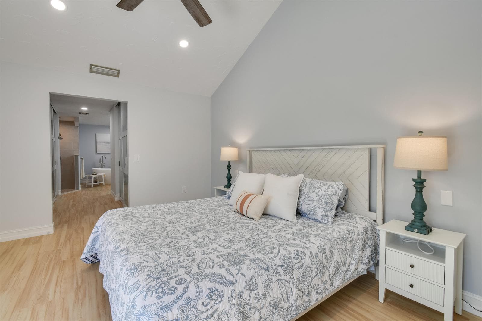 137 Harbourside Circle, Jupiter, FL 33477 photo 12