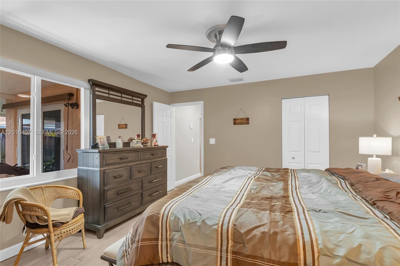 8266 NW 192nd Ter, Hialeah, FL 33015 photo 9