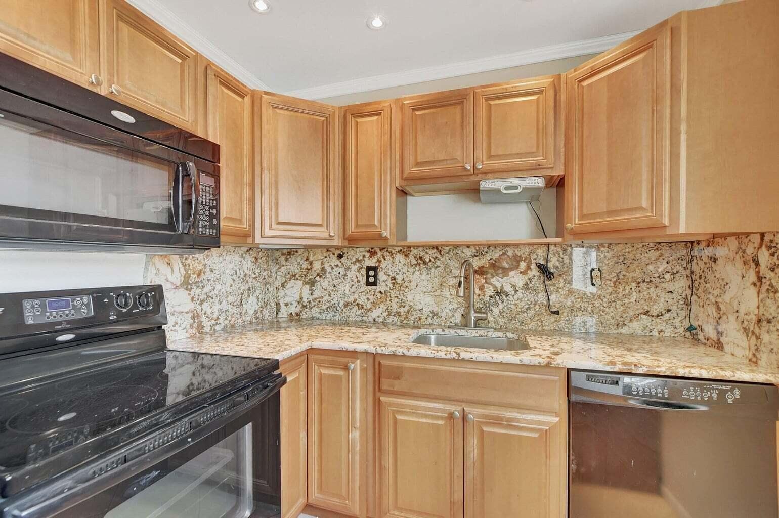 187 Normandy D, Delray Beach, FL 33484 photo 9