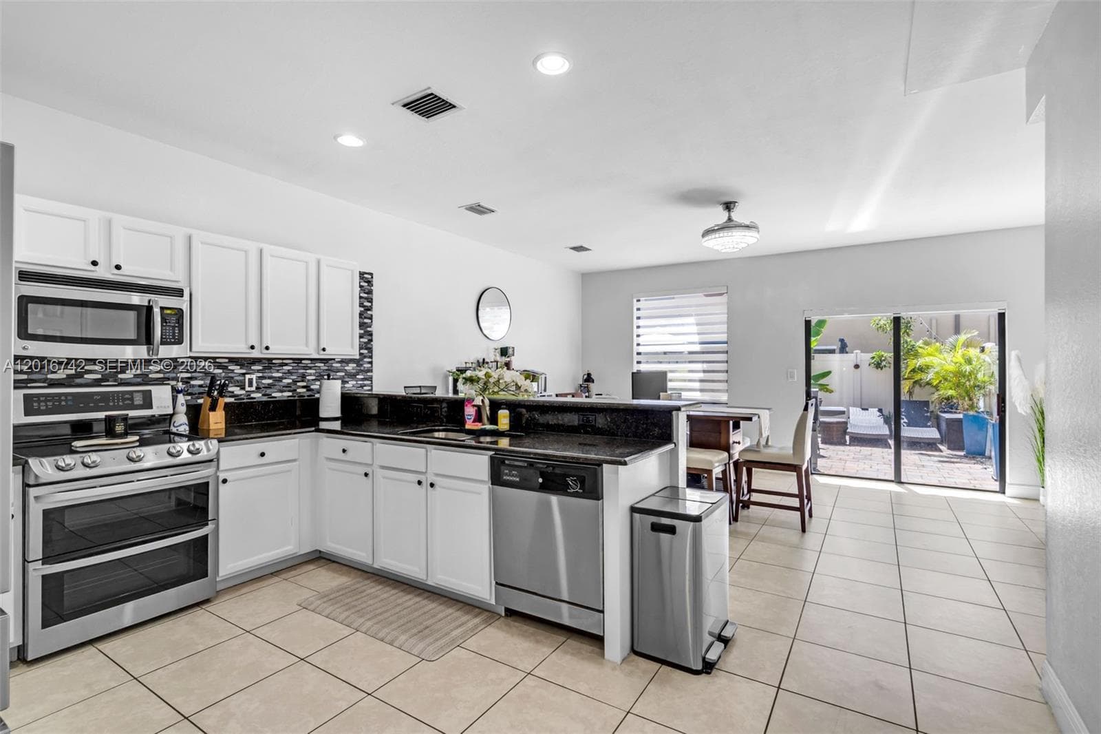 8936 W 35th Ln, Hialeah, FL 33018 photo 7