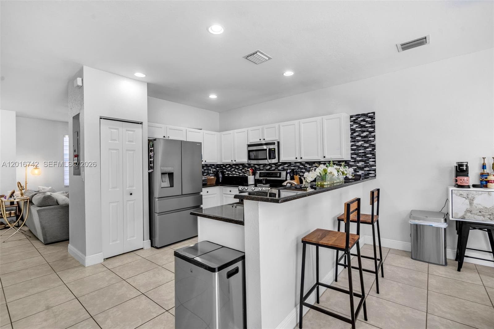 8936 W 35th Ln, Hialeah, FL 33018 photo 11