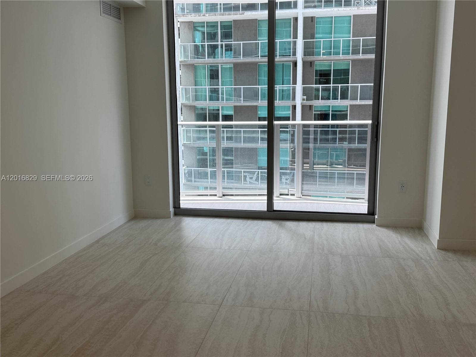 77 SE 5TH ST # 2010, Miami, FL 33131 photo 7